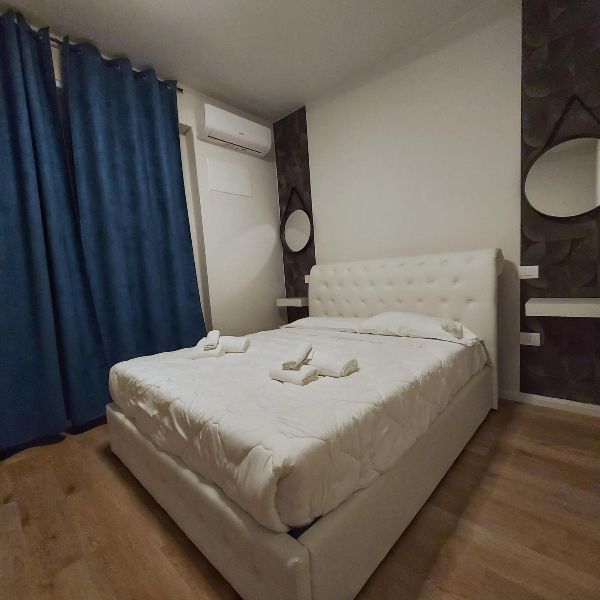 Hotel Benaco Mavras Peschiera del Garda Luaran gambar