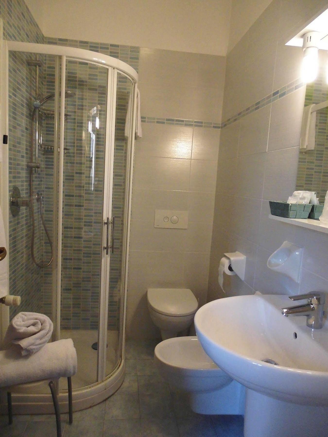 Hotel Benaco Mavras Peschiera del Garda Luaran gambar
